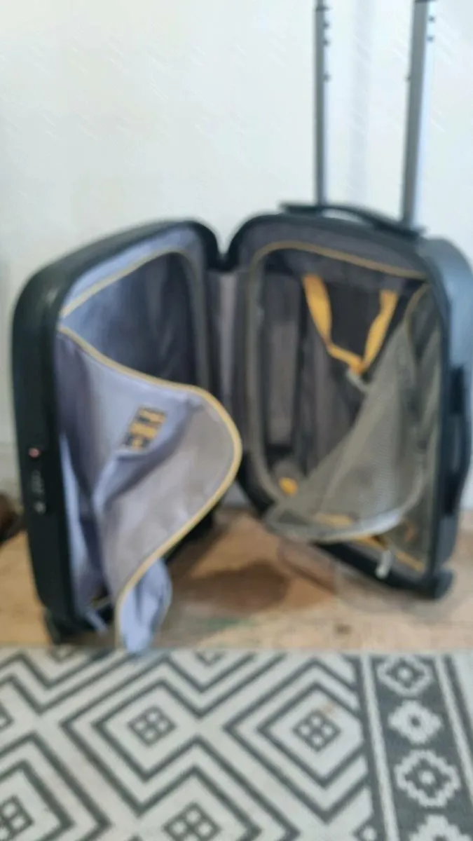 Samsonite Four Wheel Trolley Bag - Image 3