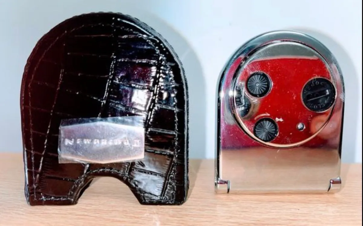 Newbridge Silverware Travel clock and case - Image 3