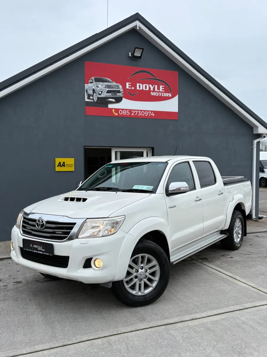Toyota Hilux 2015 - Image 2