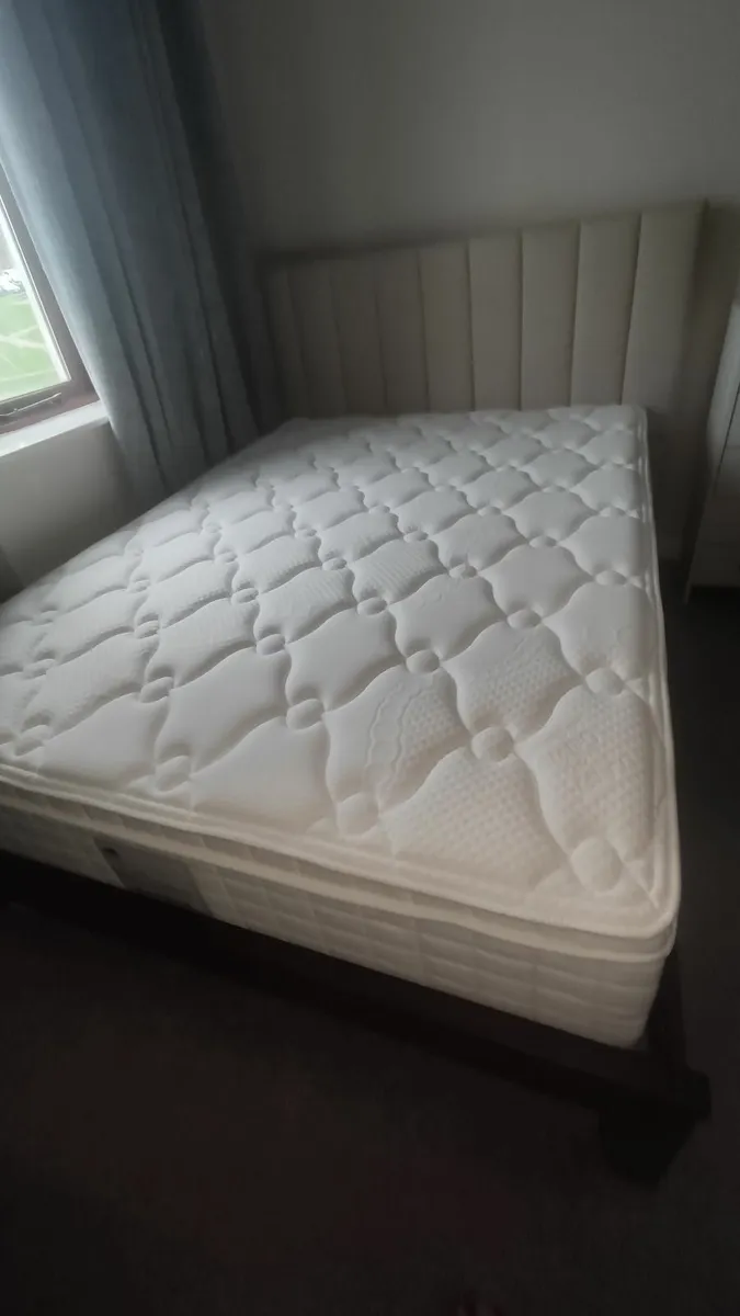 Mattress - Image 4