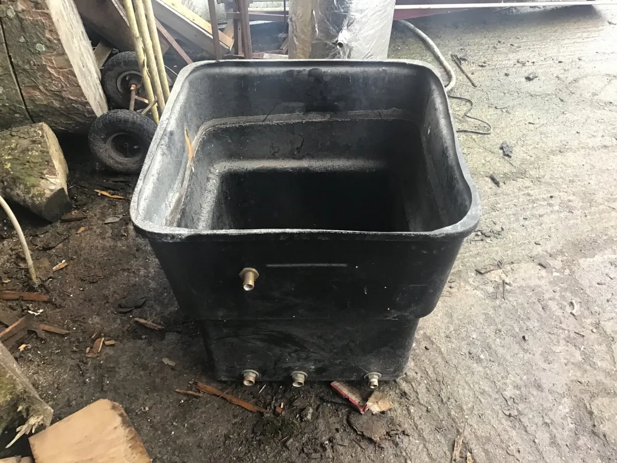 Water attic tank - Image 1