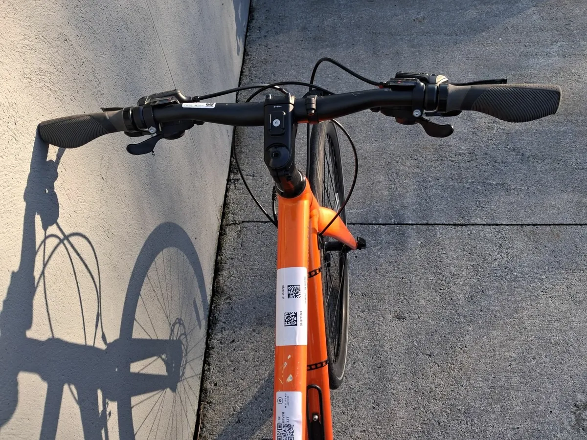 Online Auction Of A Cannondale Bicycle & More! - Image 4