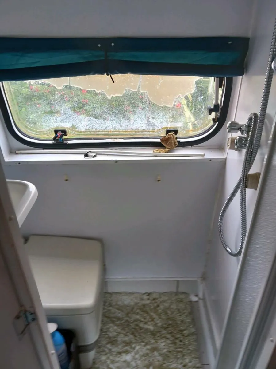 Camper Van - Image 2