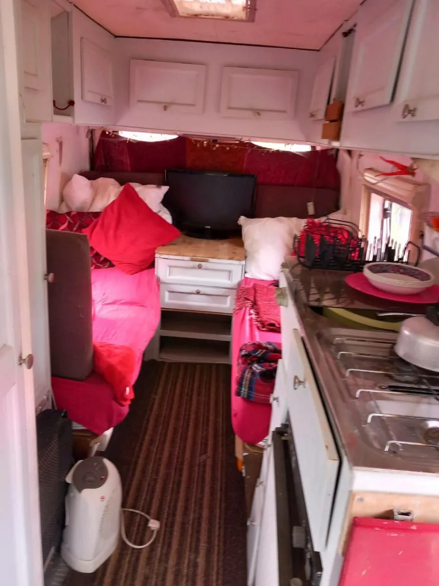Camper Van - Image 4