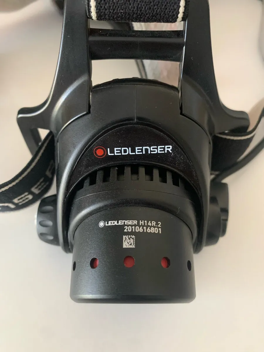 Ledlenser head torch - Image 2
