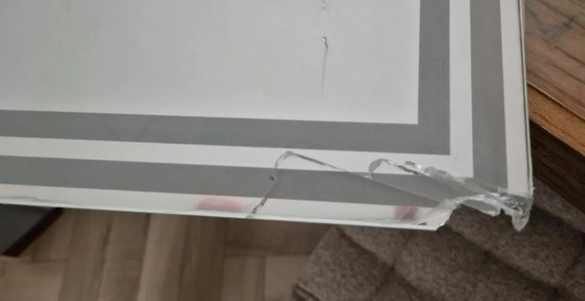 Designer Bathroom LED/WIFI mirror. - Image 4