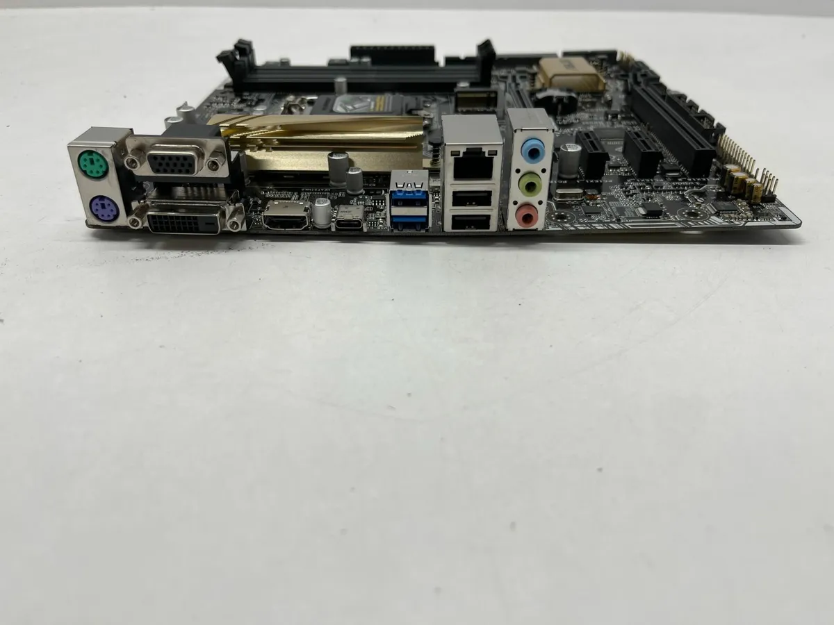 Online Auction Of A  Motherboard Socket & More! - Image 2