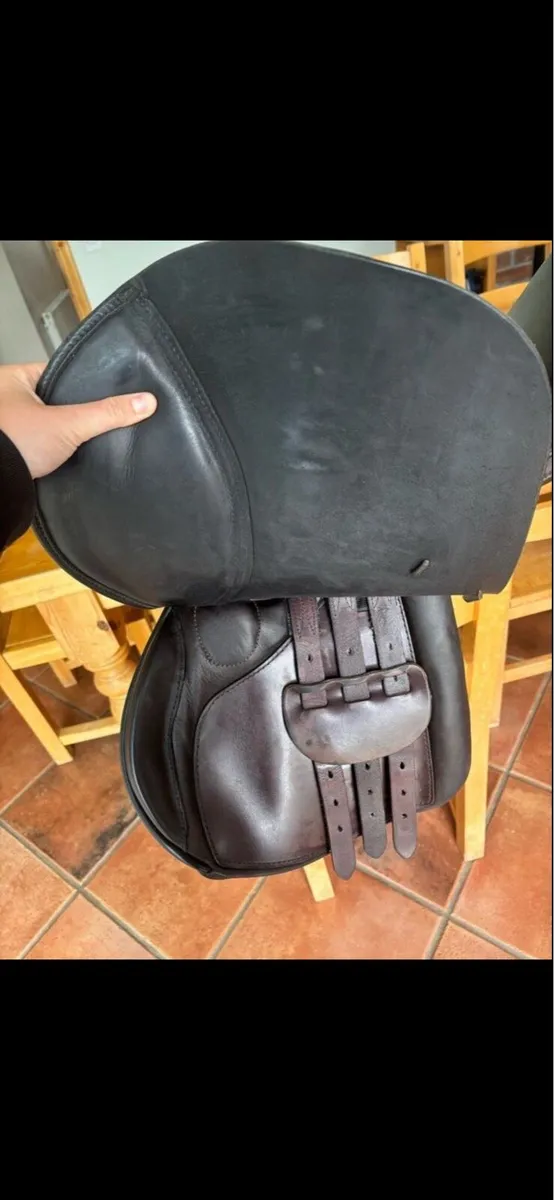 17.5” M Berney Bros Saddle - Image 2