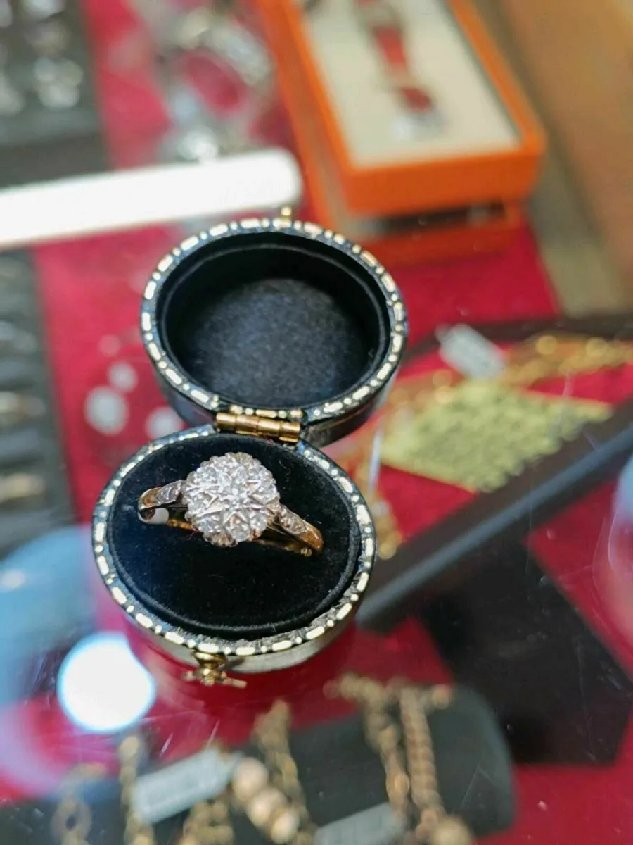 Vintage Diamond Ring, 18 K Gold & Platinum - Image 2