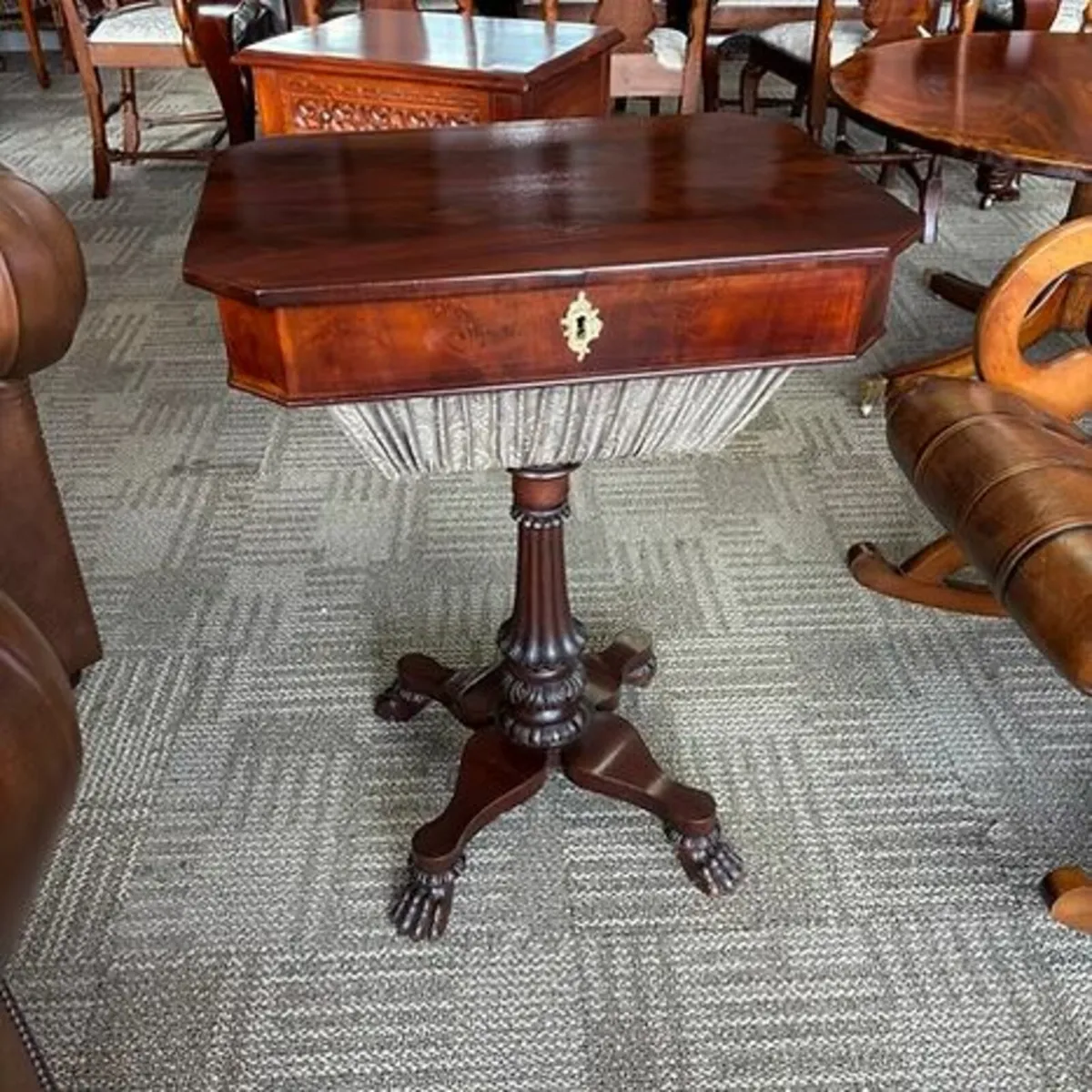 Beautiful Edwardian mahogany sewing table