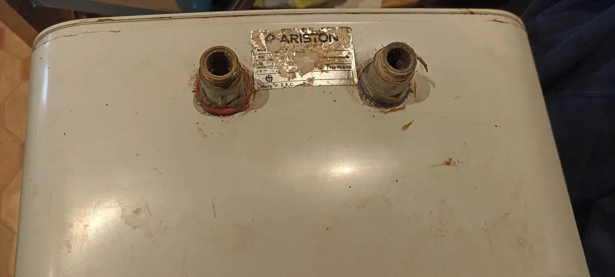 Ariston Undersink Water Heater - Image 2