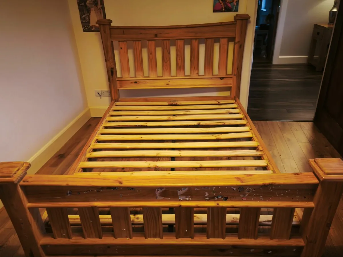 Solid wood Wardrobe, double bed and 2 lockers - Image 1