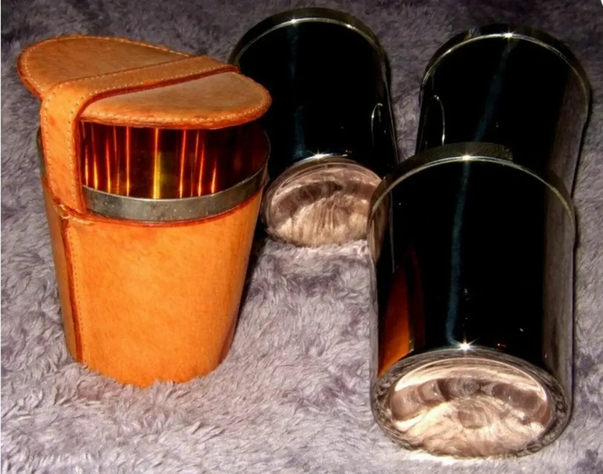 Vintage Harrods Stirrup Cups / Leather - Image 4