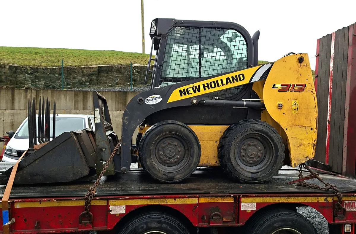 NEW HOLLAND L313 SKIDSTEER - Image 1