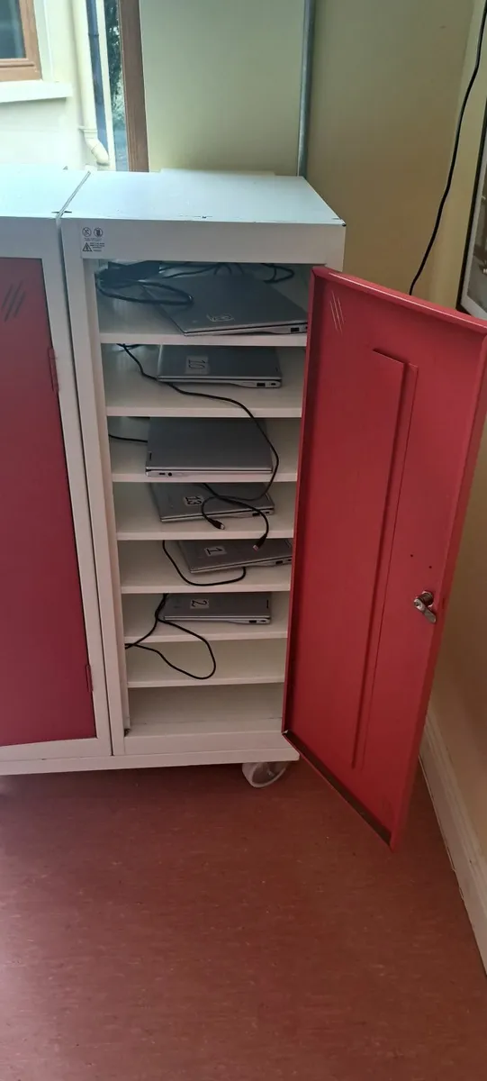 Laptop/ipad charging station - Image 4