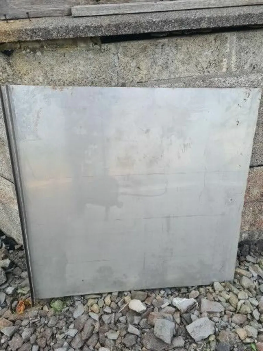 5 x sheets of stainless steel sheeting - Image 1