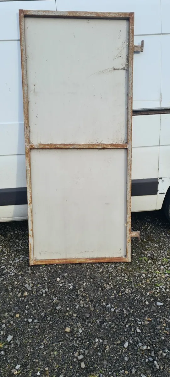 Metal Doors 2 x sets of metal garage size doors - Image 4