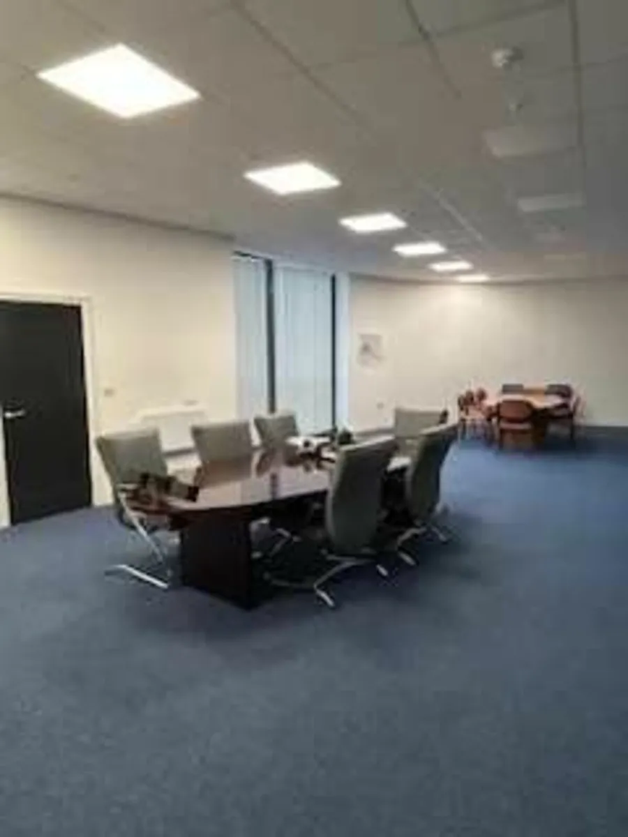 Office space / Rent a desk/Hot desk - Image 1