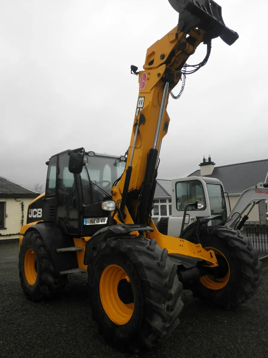 2015 JCB 320 Loader - Image 4
