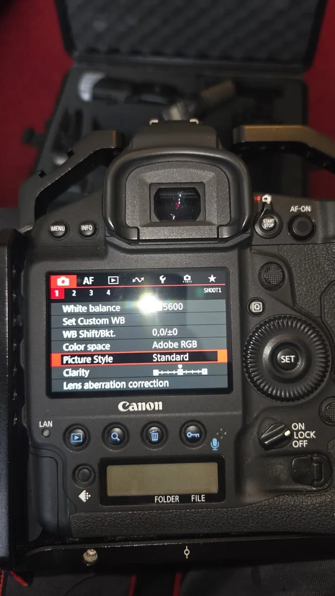 Canon 1DX Mark III with 70-200mm f/2.8L Lens - Image 2