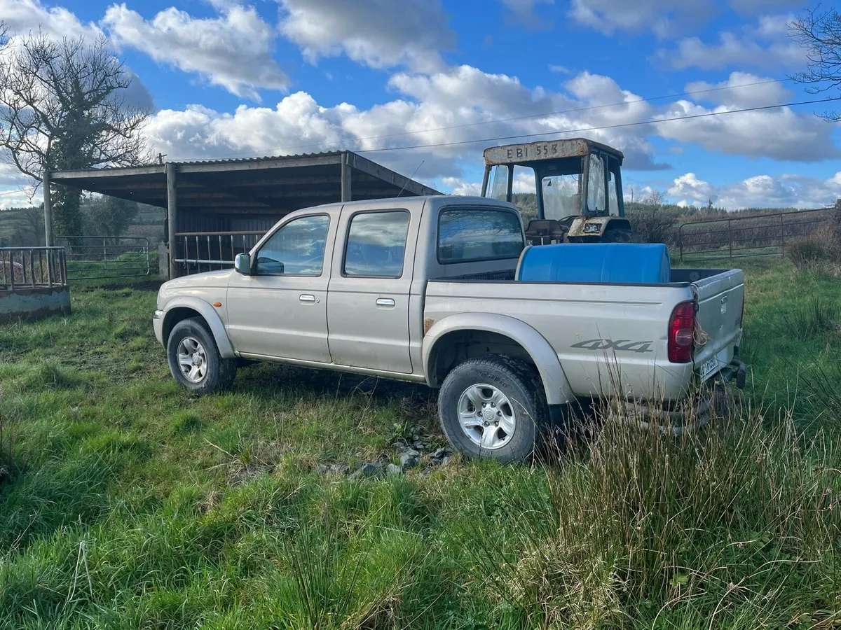 Mazda B series crew cab pickup 2003 - Image 2