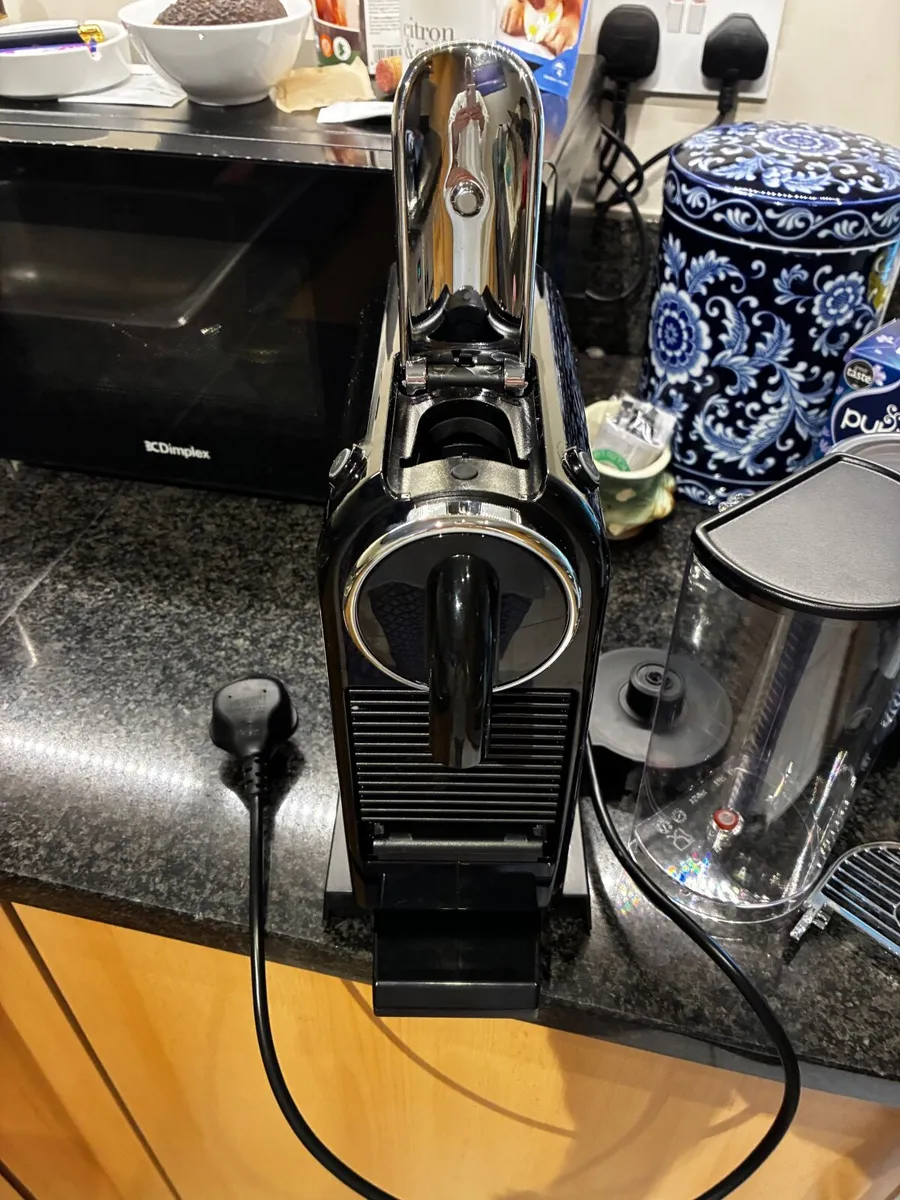 *NEW* Nespresso Caniz & Milk Frother - Image 4