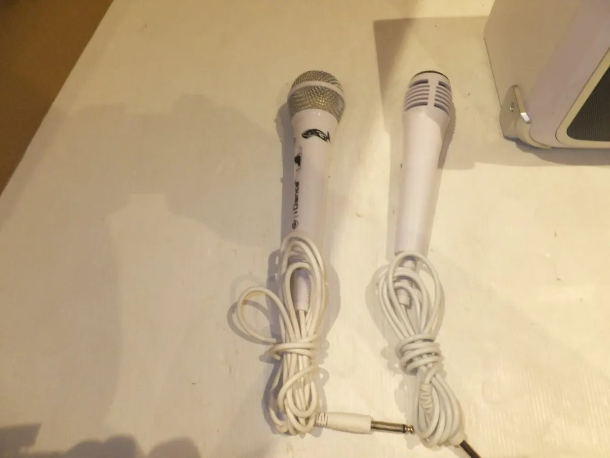 iHome Sound Factory Deluxe Karaoke Machine iSF-26 - Image 4