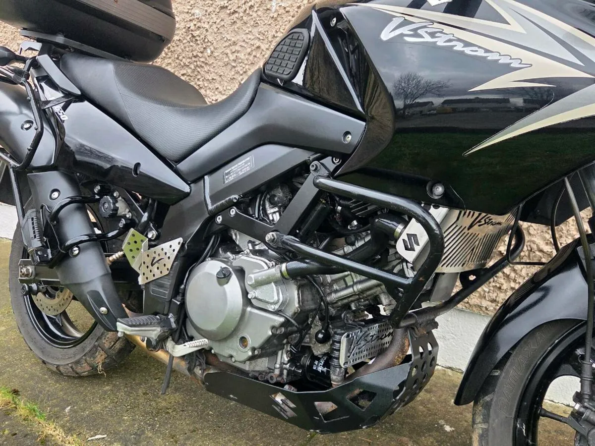 2010 Suzuki V-Strom 650 - Image 2