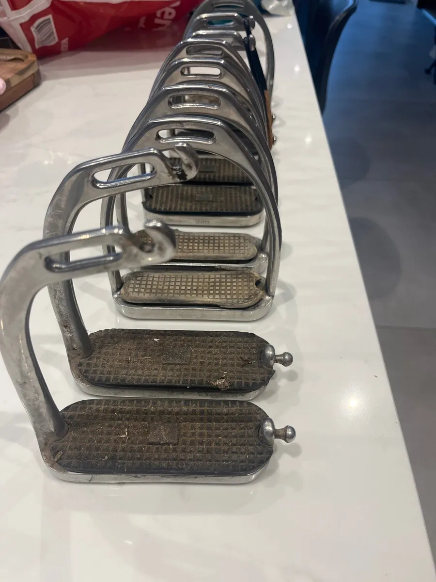 Shires stirrups - Image 2