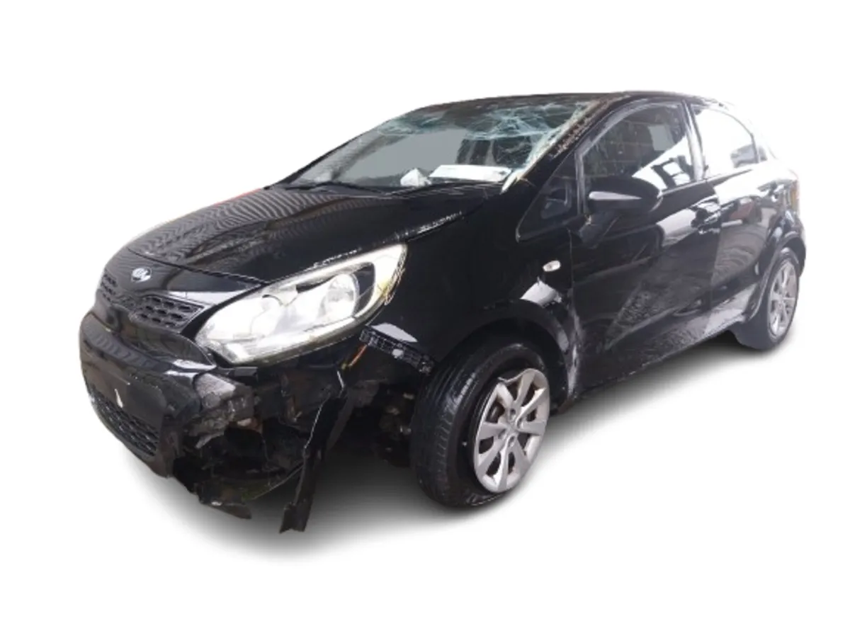2014 KIA RIO For Breaking/Dismantling - Image 1