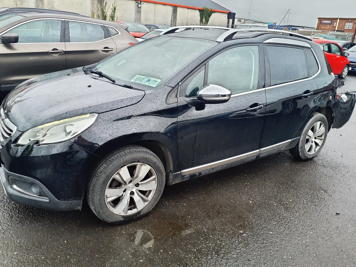 Peugeot 2008 very light damage 2015 - Image 3