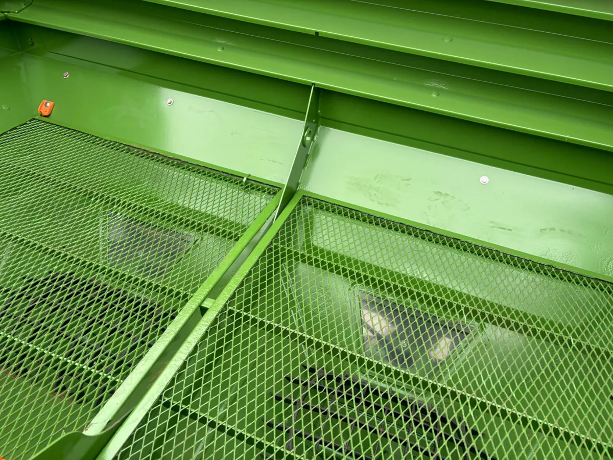 AMAZONE ZAM - Image 3