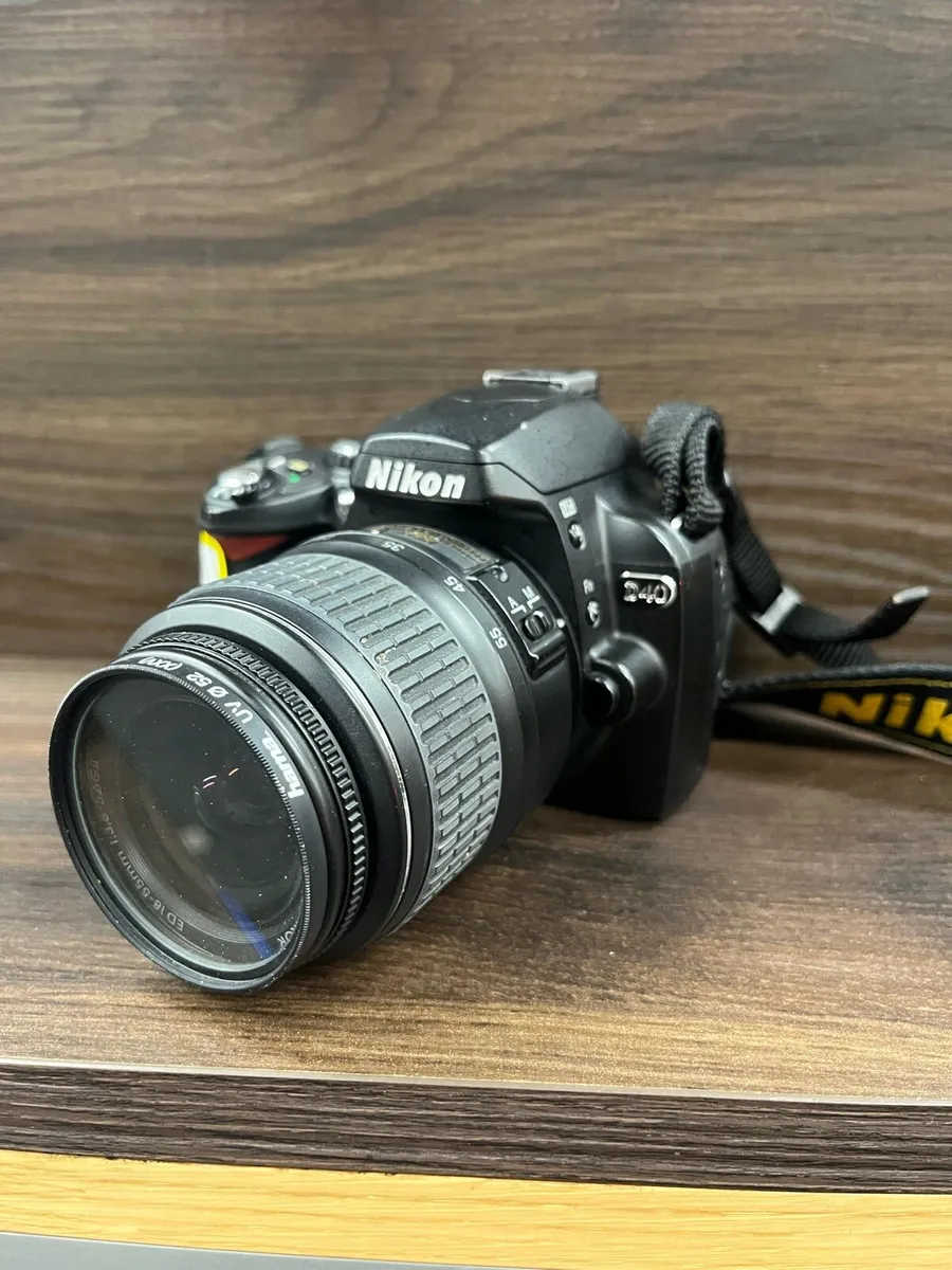 Nikon D40 - Image 1