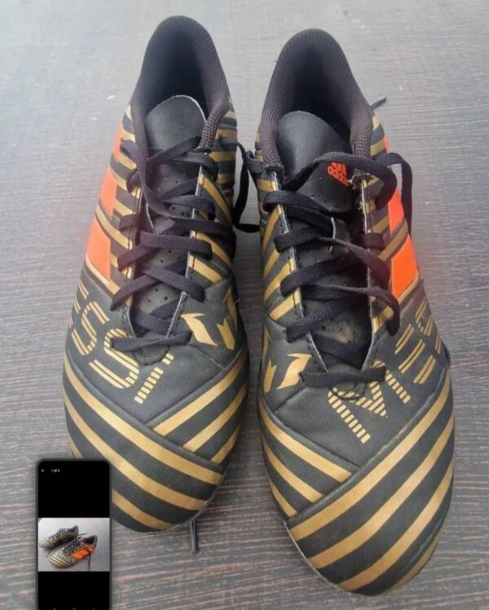 Messi football boots sz 6 - Image 2