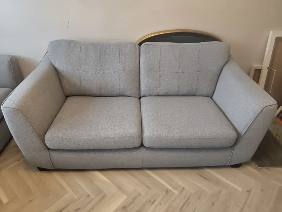 3+2 Sofa's - Image 1