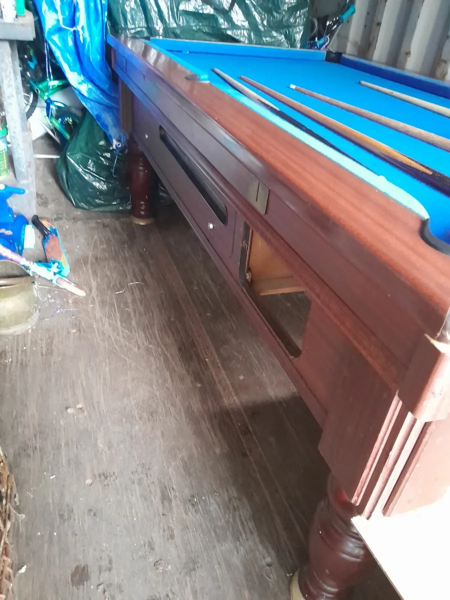 Pool table - Image 2