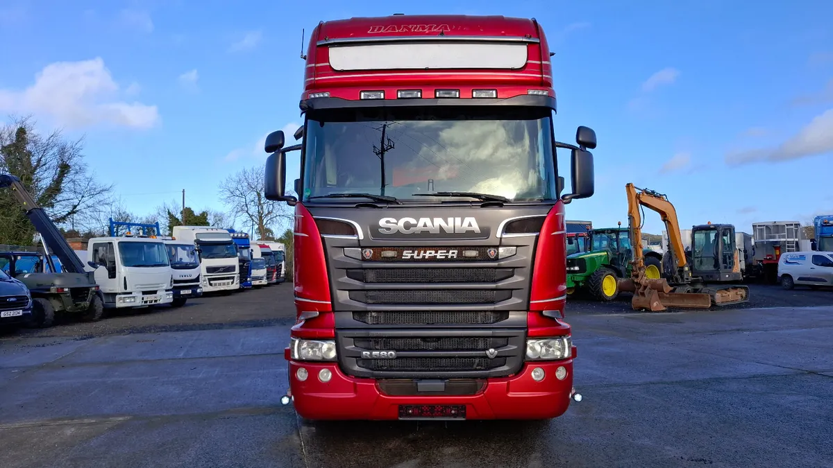 2014 Scania R580 Red Passion ,6x2 , Pumping  Gear - Image 4
