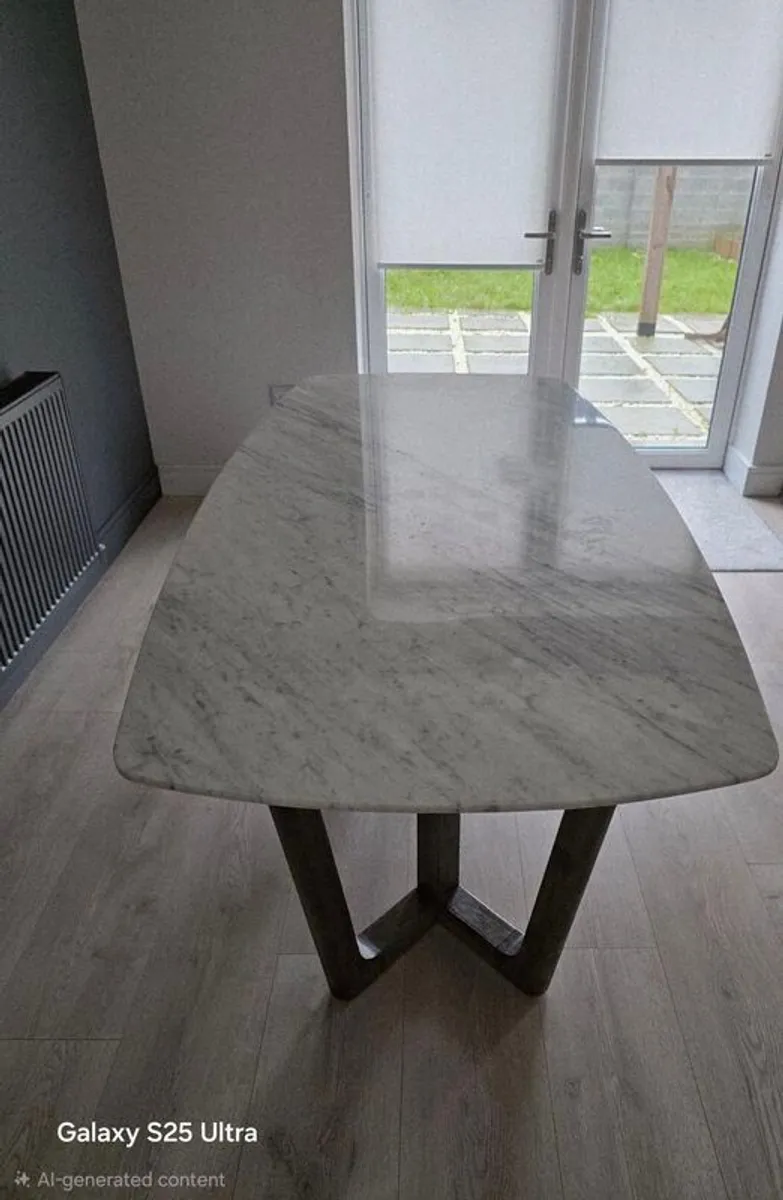 Marble top dining table - Image 2