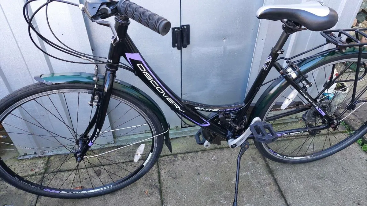 Bentini Discovery Hybrid Trekking Bike - Image 3