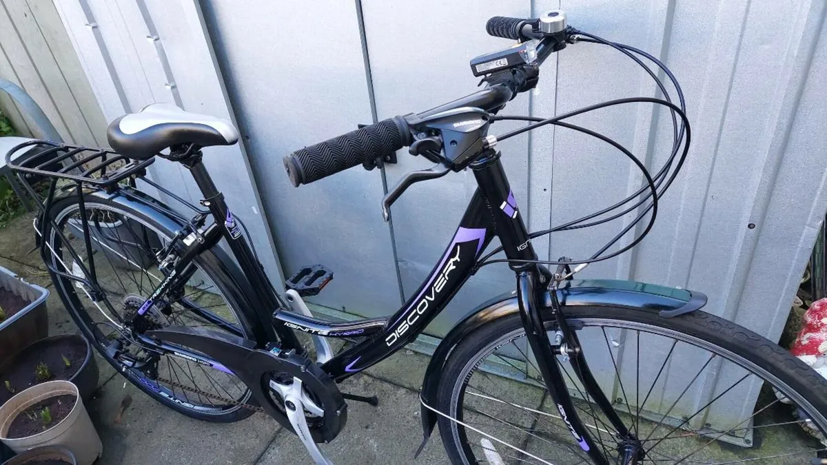 Bentini Discovery Hybrid Trekking Bike - Image 4