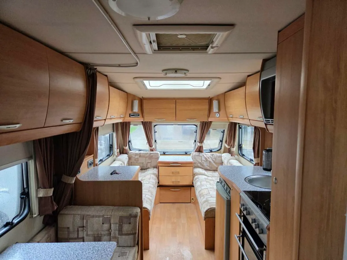 Ace Jubilee 6 Berth Caravan - Image 3