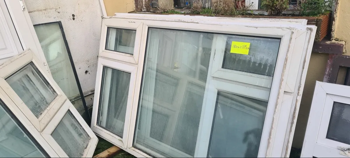 Selection of PVC windows in perfect condition - Image 1