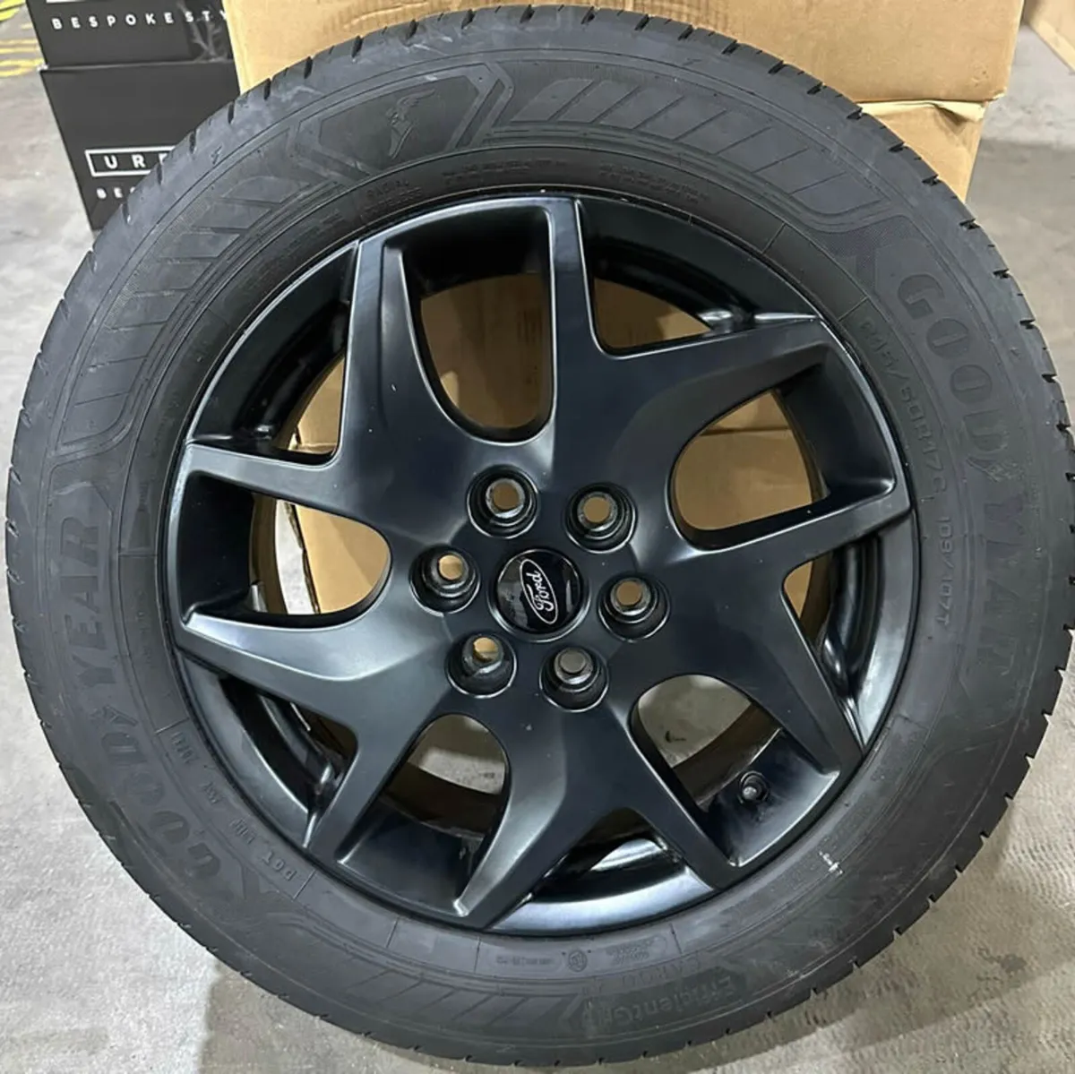 17" Genuine FORD TRANSIT CUSTOM Alloys & TYRES - Image 4