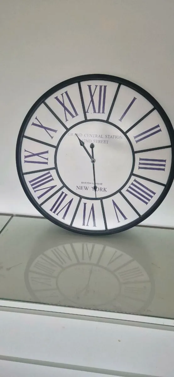 Fabulous big new york wall clock standout piece - Image 1
