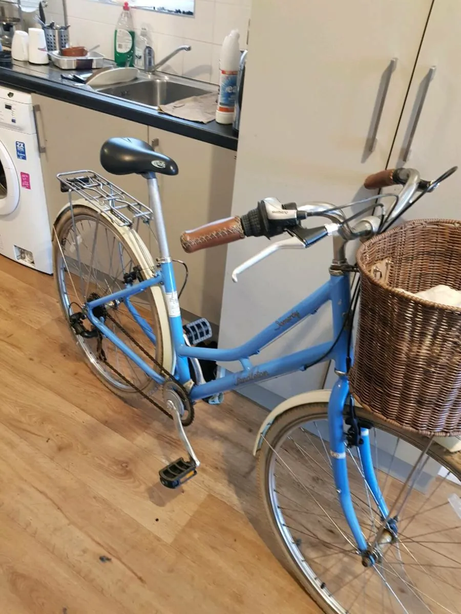 Pendleton ladies bike - Image 1