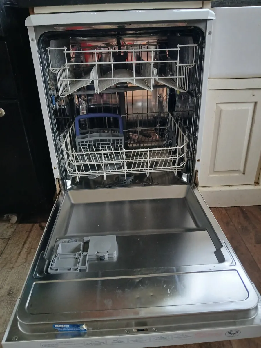 BEKO DWD5414W dishwasher - Image 2