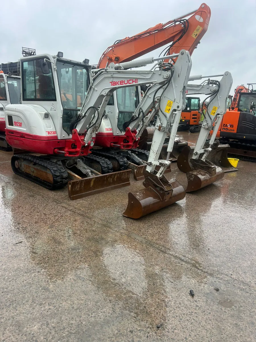 Choice of 2 Takeuchi TB230 Year 2021 - Image 1