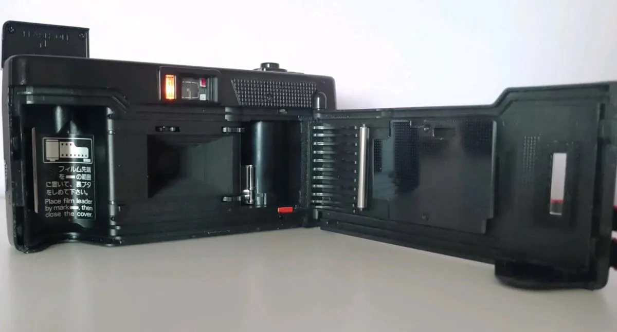 Nikon L135AF film camera - Image 3