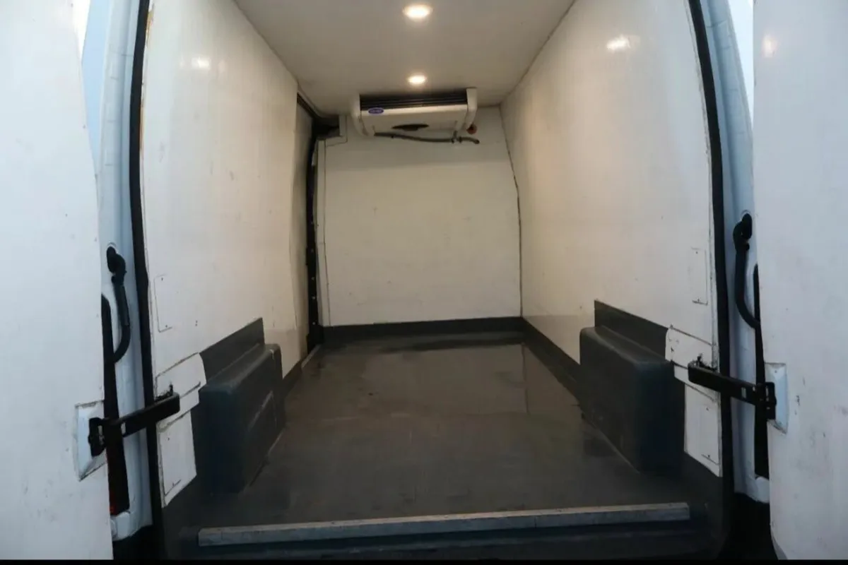 Fridge van - Image 4