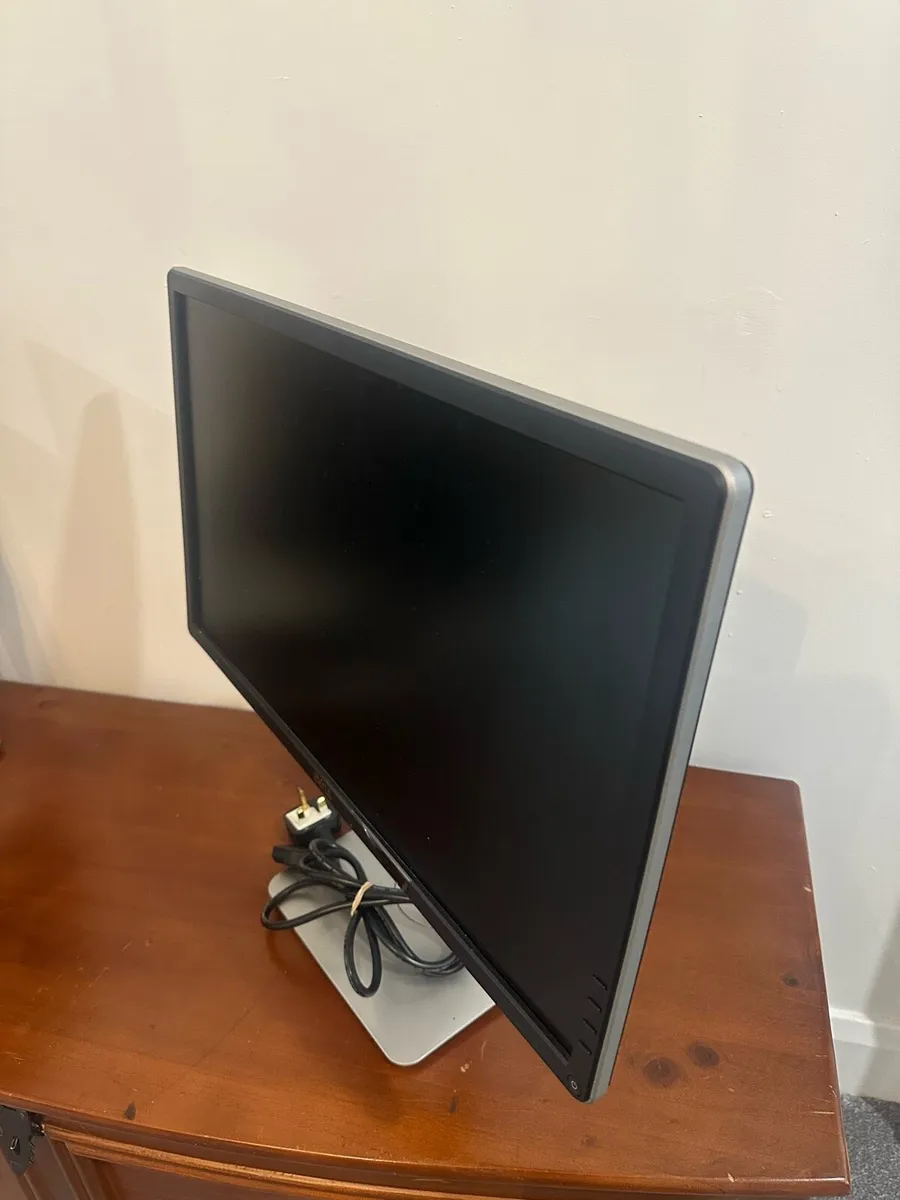 Dell Widescreen Monitor 24” - Image 2